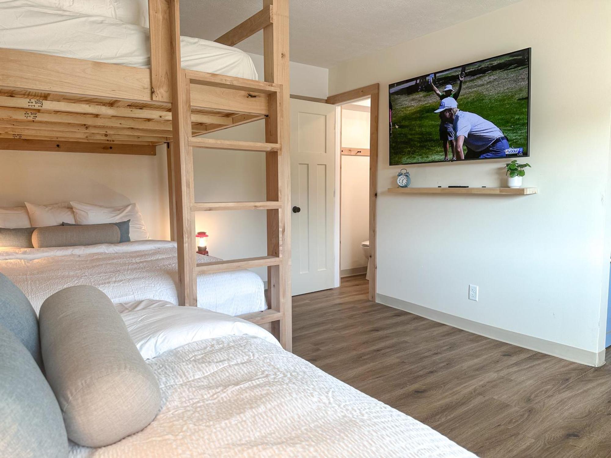 Explorer Rest & Recreation Сандаски Номер фото
