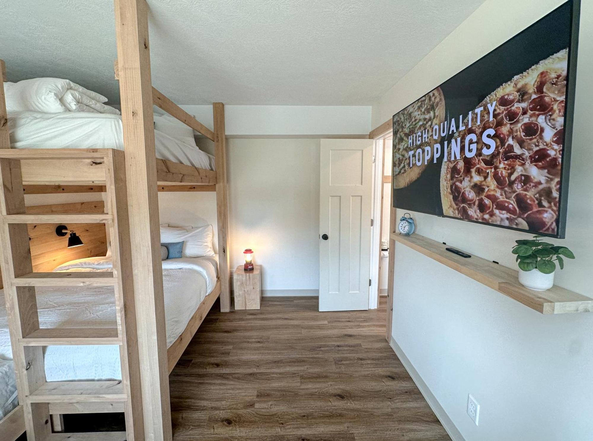Explorer Rest & Recreation Сандаски Номер фото